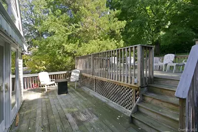 3494 Overlook Avenue, Yorktown Heights, NY 10598 - Photo 24