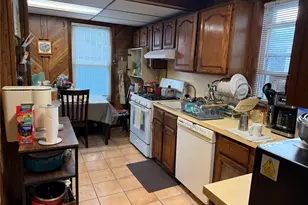 112-34 203rd St, Saint Albans, NY 11412 - Photo 6