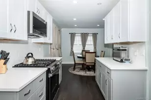 54 Ronalds Ave, New Rochelle, NY 10801 - Photo 8