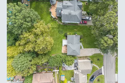 30 Sheppard Lane, Huntington, NY 11743 - Photo 22