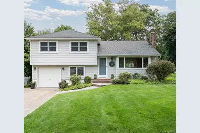 30 Sheppard Lane, Huntington, NY 11743 - Photo 2