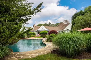 16 Laila Ln, Remsenburg, NY 11960 - Photo 2