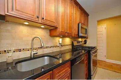 10 Old Mamaroneck Road #2A, White Plains, NY 10605 - Photo 10
