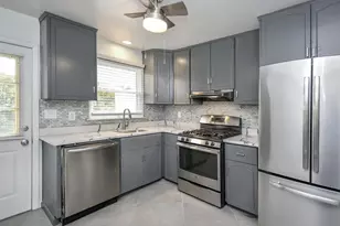 2 Pequot Ave, Port Washington, NY 11050 - Photo 8