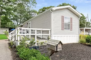 105 Oakview Hwy, East Hampton, NY 11937 - Photo 10
