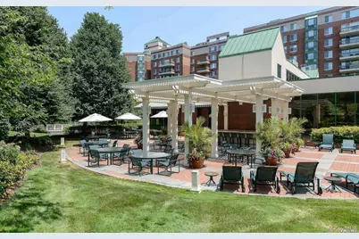 111 Cherry Valley Avenue #414, Garden City, NY 11530 - Photo 28