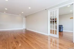 111 Cherry Valley Ave, Garden City, NY 11530 - Photo 16