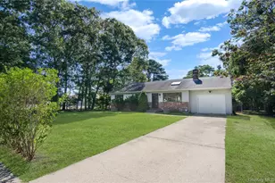 82 Argonne Rd E, Hampton Bays, NY 11946 - Photo 2