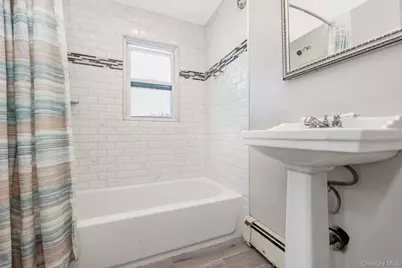 82 Pengon Circle, East Meadow, NY 11554 - Photo 20