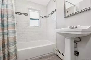82 Pengon Cir, East Meadow, NY 11554 - Photo 20