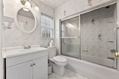 43-24 Morgan Street, Little Neck, NY 11363 - Photo 12