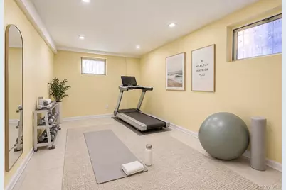 32-28 Utopia Parkway, Flushing, NY 11358 - Photo 32