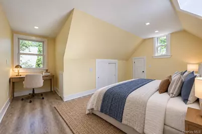 32-28 Utopia Parkway, Flushing, NY 11358 - Photo 26