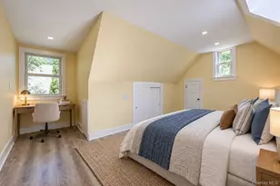 32-28 Utopia Pkwy, Flushing, NY 11358 - Photo 26