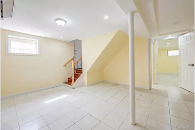 32-28 Utopia Parkway, Flushing, NY 11358 - Photo 30