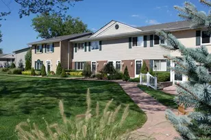 38 Twighlight Walk, Holbrook, NY 11741 - Photo 2