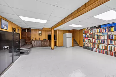 123 Old Post Drive, Hauppauge, NY 11788 - Photo 28