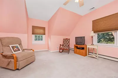 8 N 5th Street, Holbrook, NY 11741 - Photo 22