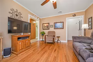 8 N 5th St, Holbrook, NY 11741 - Photo 12