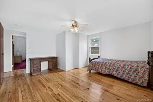 48 Maple Dr, New Hyde Park, NY 11040 - Photo 18