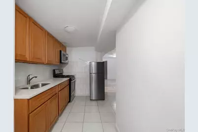 10407 94 Avenue, Ozone Park, NY 11416 - Photo 12