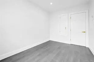 113-22 204th St, Saint Albans, NY 11412 - Photo 18
