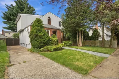 973 N 3rd Street, New Hyde Park, NY 11040 - Photo 2