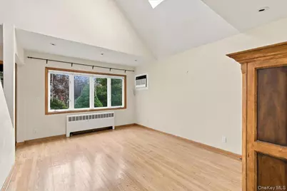 973 N 3rd Street, New Hyde Park, NY 11040 - Photo 6