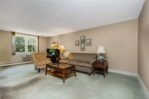 570 Broadway, Lynbrook, NY 11563 - Photo 6
