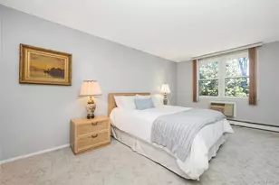 570 Broadway, Lynbrook, NY 11563 - Photo 12