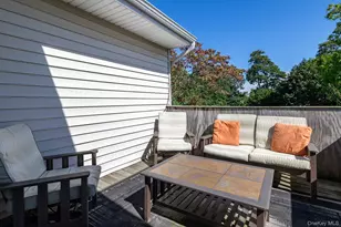 1647 Straight Path, Lindenhurst, NY 11757 - Photo 8
