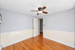 14 Hollingwood Dr, Coram, NY 11727 - Photo 38