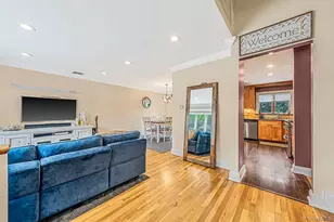17 Marlowe Pl, Greenlawn, NY 11740 - Photo 8