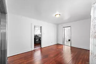 195-12 McLaughlin Ave, Hollis, NY 11423 - Photo 14