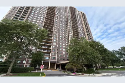 269-10 Grand Central Parkway #4U, Floral Park, NY 11005 - Photo 1