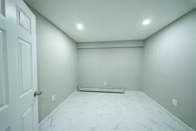 15417 108th Avenue, Jamaica, NY 11433 - Photo 32