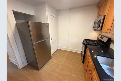 180 B Atlantic Ave, Lynbrook, NY 11563 - Photo 8