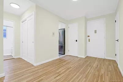 3363 Sedgwick Avenue #4D, Bronx, NY 10463 - Photo 10