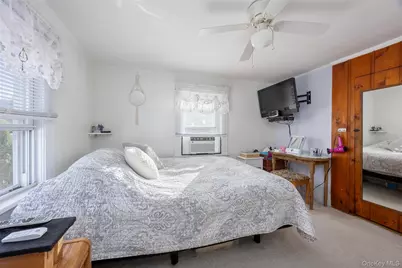2 Dean Street, Farmingdale, NY 11735 - Photo 12