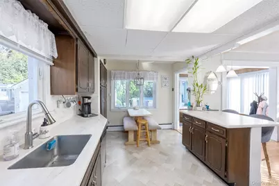 2 Dean Street, Farmingdale, NY 11735 - Photo 20