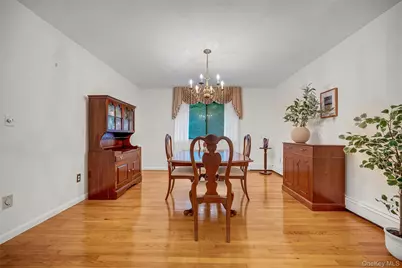 44 Hillside Lane, New Rochelle, NY 10804 - Photo 10