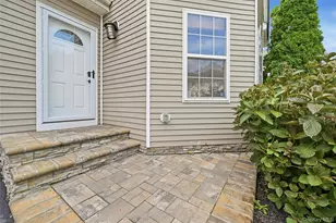 41 Sunflower Ridge Rd, South Setauket, NY 11720 - Photo 2