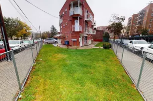 67-08 Exeter St, Forest Hills, NY 11375 - Photo 38