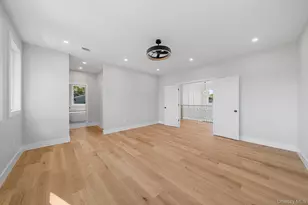 99 Slate Ln, Levittown, NY 11756 - Photo 24