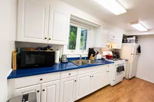 30 Sycamore St, Kingston, NY 12401 - Photo 2