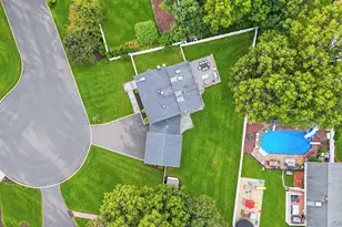 4 Bud Ct, East Setauket, NY 11733 - Photo 4