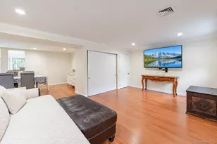 4 Bud Ct, East Setauket, NY 11733 - Photo 20