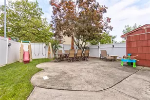 57-03 Cloverdale Blvd, Oakland Gardens, NY 11364 - Photo 16