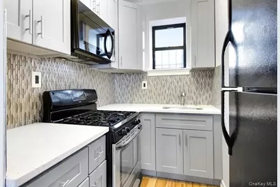 9 Argyle Road #1A, Brooklyn, NY 11218 - Photo 2
