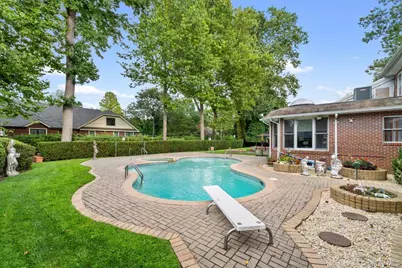15 Hillcrest Drive, Great Neck, NY 11021 - Photo 46